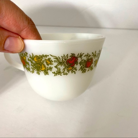 Vintage Pyrex Milk Glass Coffee Mug Cups Spice Of Life Vegetable Garden Set of 2
